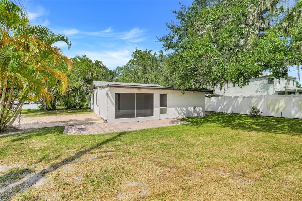 For Sale: $570,000 (3 beds, 2 baths, 1653 Square Feet)