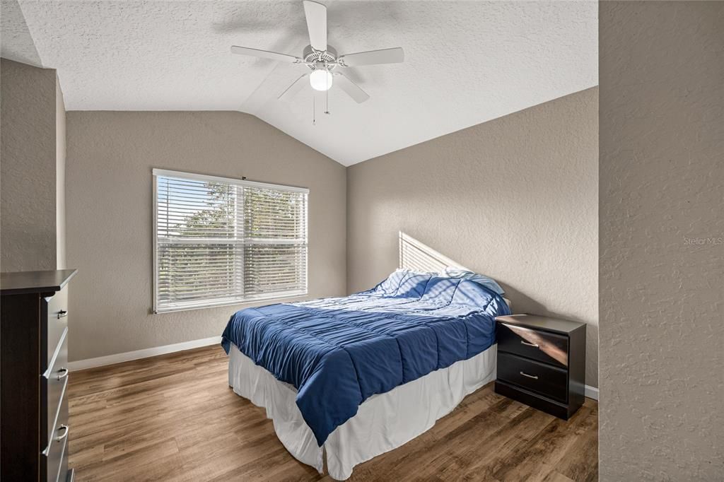 For Sale: $214,900 (3 beds, 2 baths, 1864 Square Feet)