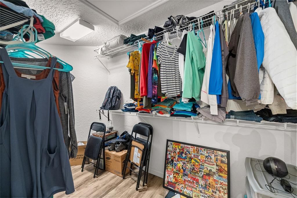 For Sale: $214,900 (3 beds, 2 baths, 1864 Square Feet)