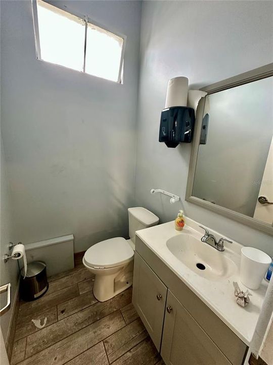 待售: $699,900 (0 贝兹, 0 浴室, 1740 平方英尺)