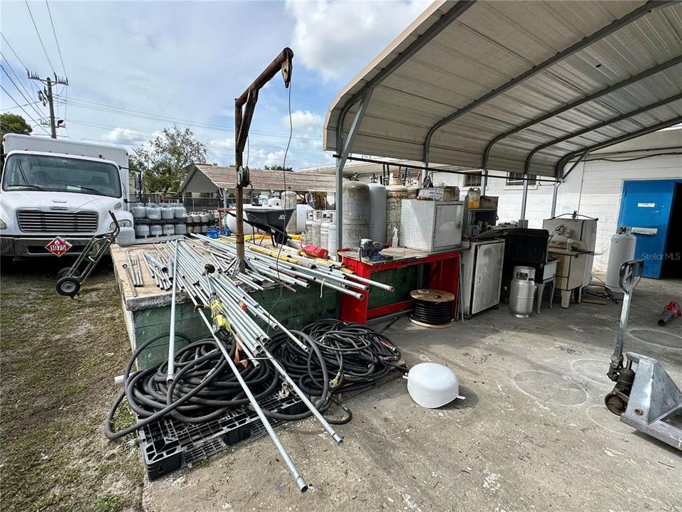 待售: $699,900 (0 贝兹, 0 浴室, 1740 平方英尺)