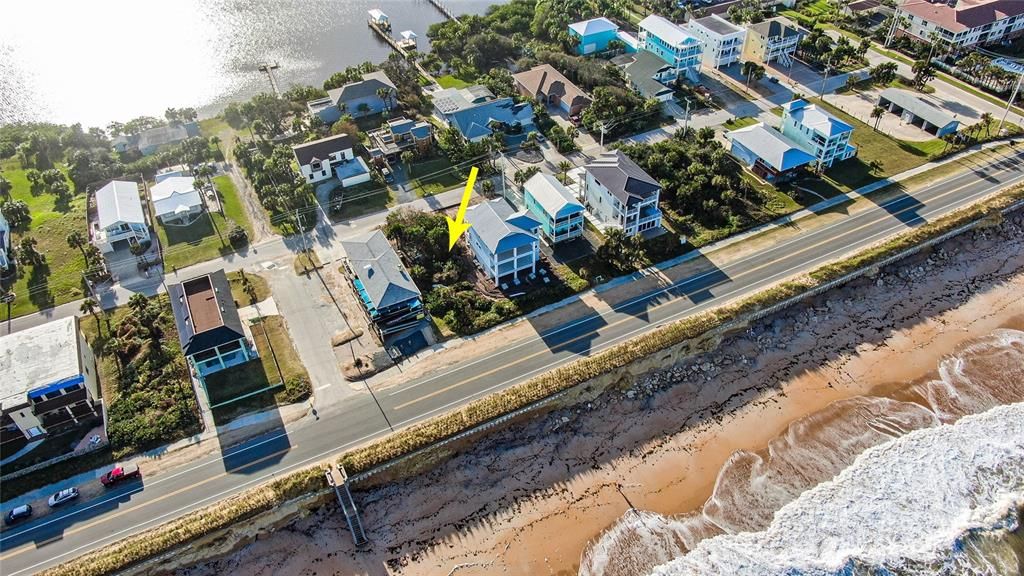 На продажу: $410,000 (0.13 acres)