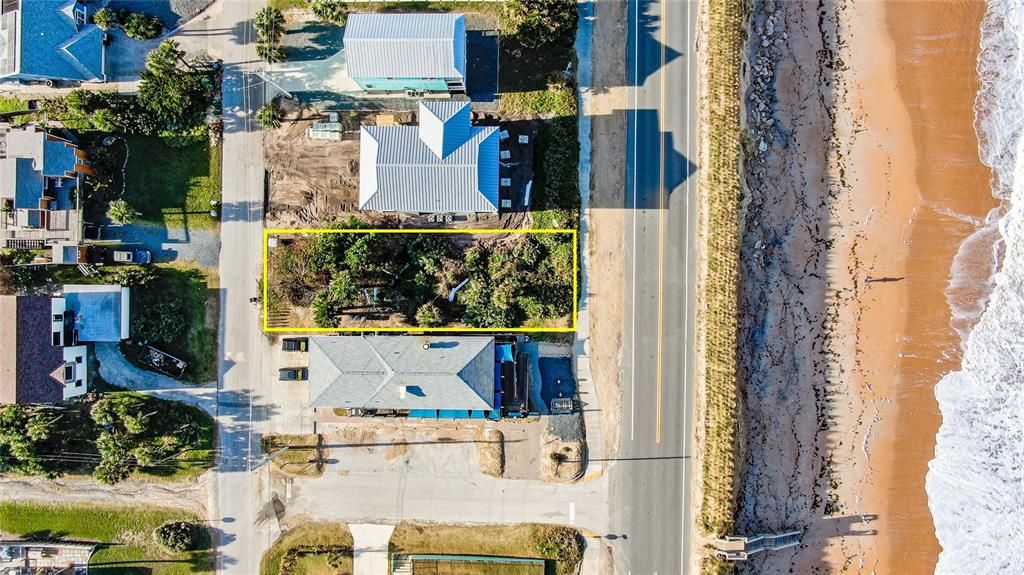 На продажу: $410,000 (0.13 acres)