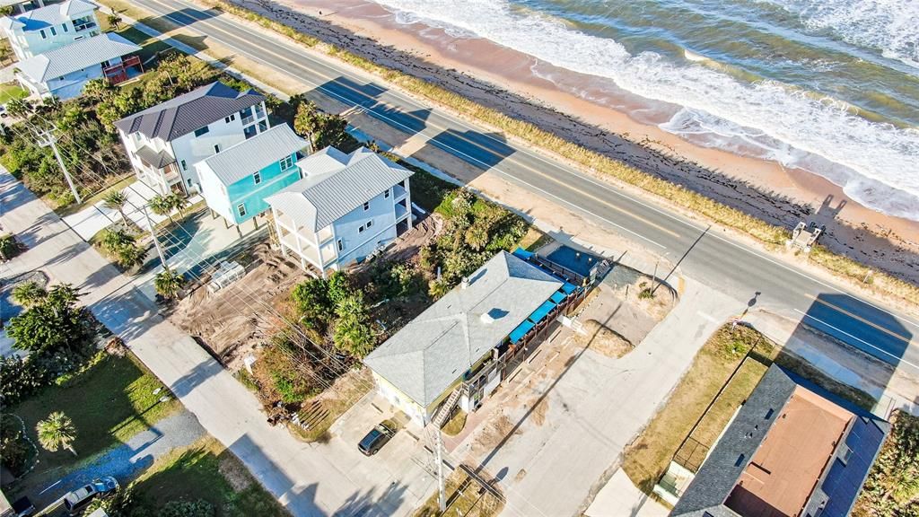 На продажу: $410,000 (0.13 acres)