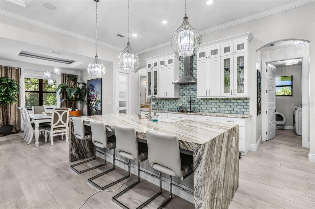 For Sale: $700,000 (4 beds, 2 baths, 2070 Square Feet)