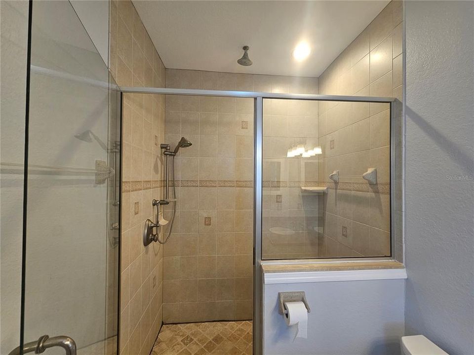 出租: $1,700 (3 贝兹, 2 浴室, 1275 平方英尺)