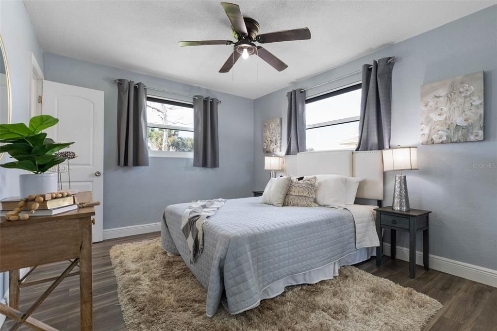 合同活跃: $270,000 (3 贝兹, 2 浴室, 1520 平方英尺)