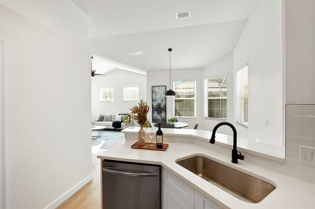 Active With Contract: $545,000 (3 beds, 2 baths, 1739 Square Feet)