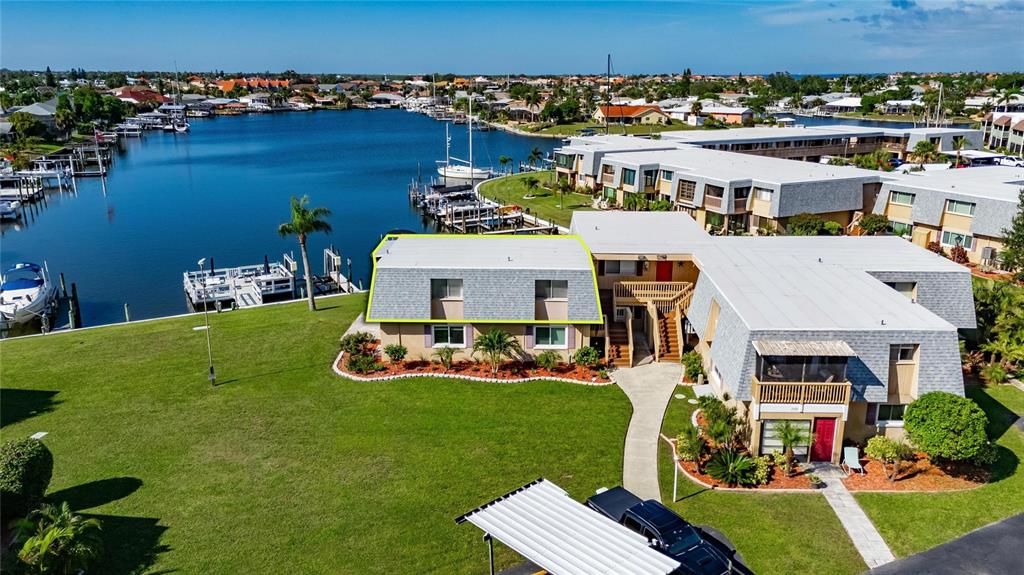 待售: $289,000 (2 贝兹, 1 浴室, 1026 平方英尺)