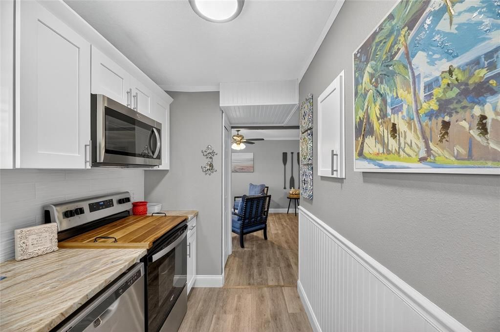 待售: $289,000 (2 贝兹, 1 浴室, 1026 平方英尺)