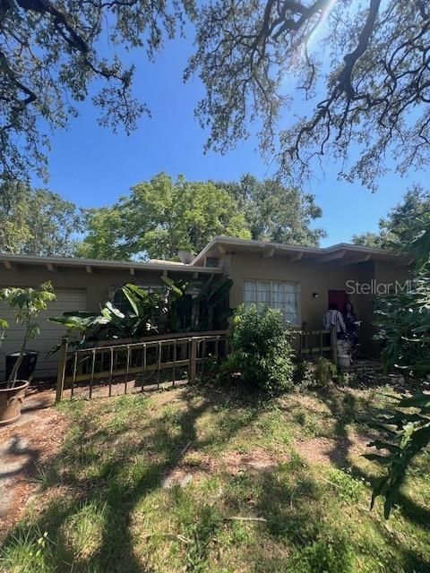 Recently Sold: $250,000 (3 beds, 1 baths, 1286 Square Feet)