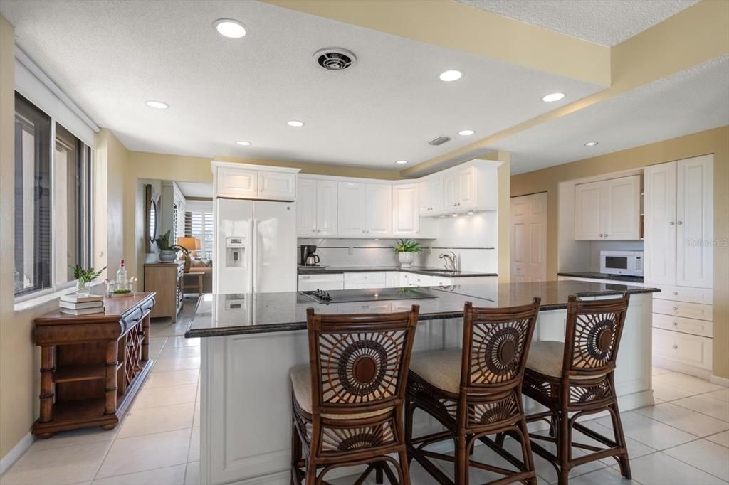 En Venta: $850,000 (2 camas, 2 baños, 1844 Pies cuadrados)