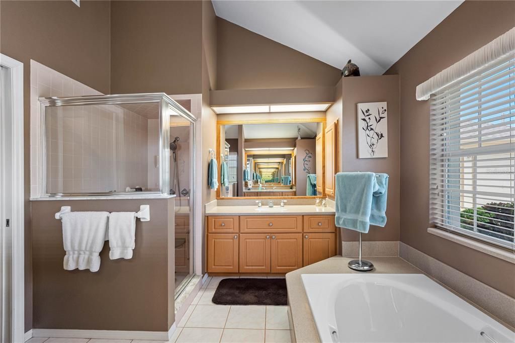 Active With Contract: $439,000 (3 beds, 2 baths, 1988 Square Feet)