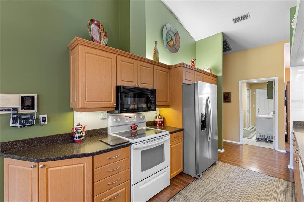 Active With Contract: $439,000 (3 beds, 2 baths, 1988 Square Feet)