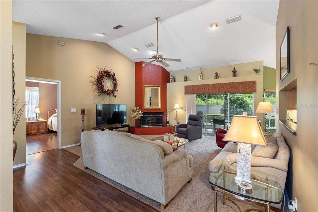 Active With Contract: $439,000 (3 beds, 2 baths, 1988 Square Feet)