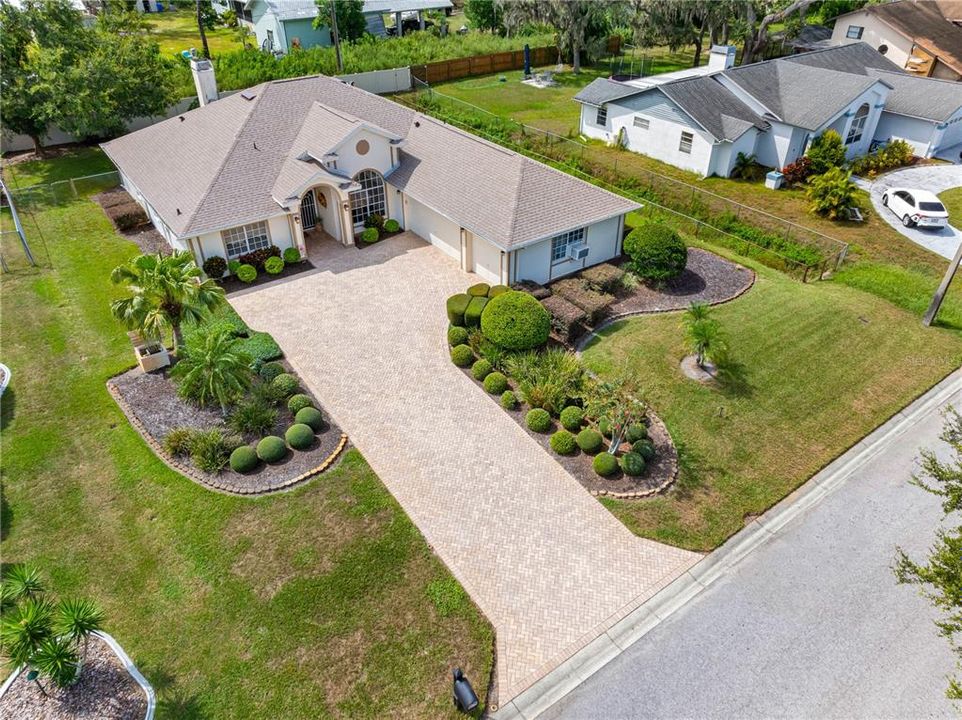 Active With Contract: $439,000 (3 beds, 2 baths, 1988 Square Feet)