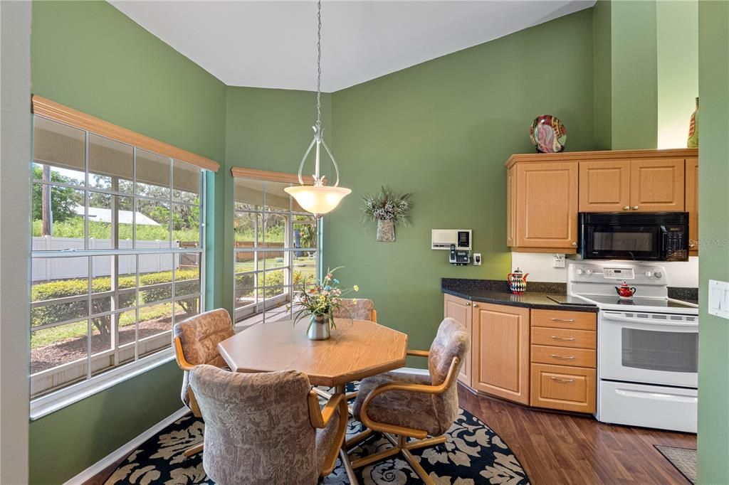 Active With Contract: $439,000 (3 beds, 2 baths, 1988 Square Feet)