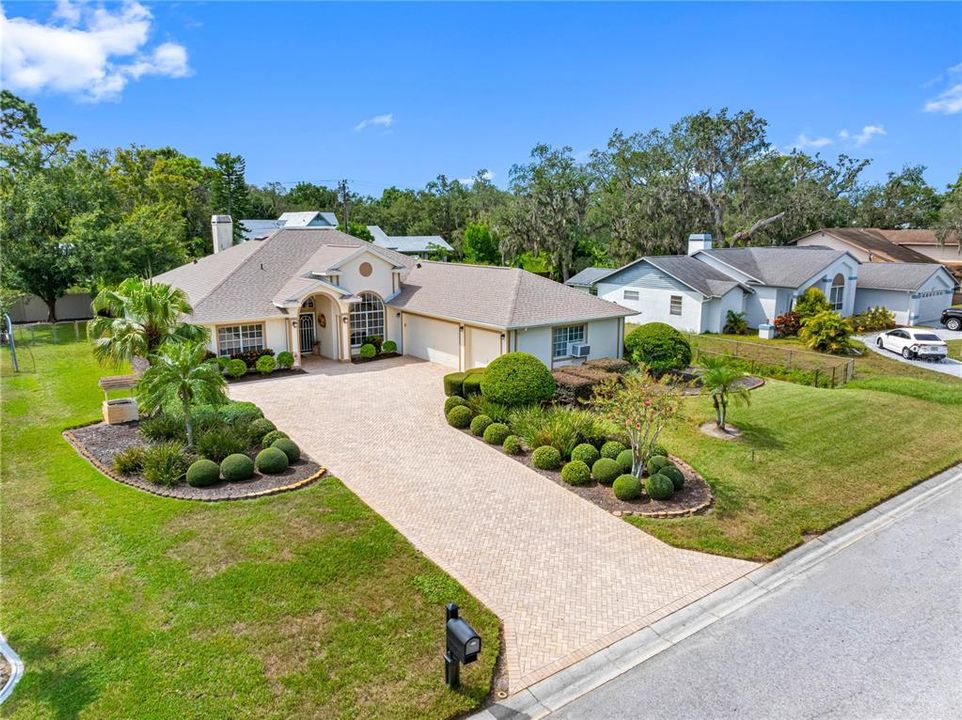 Active With Contract: $439,000 (3 beds, 2 baths, 1988 Square Feet)