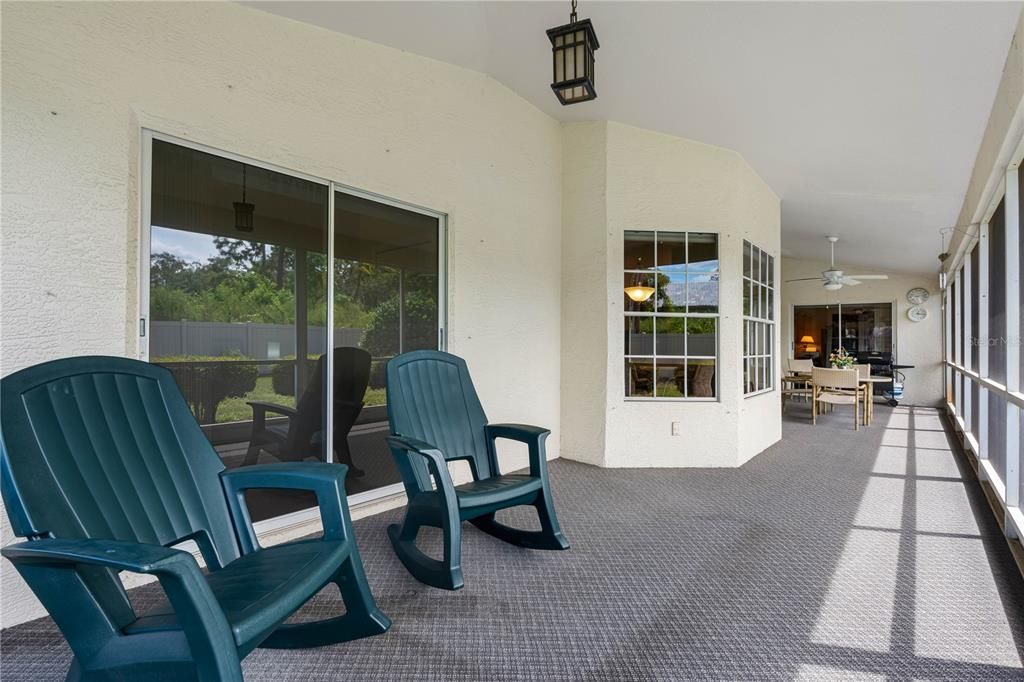 Active With Contract: $439,000 (3 beds, 2 baths, 1988 Square Feet)