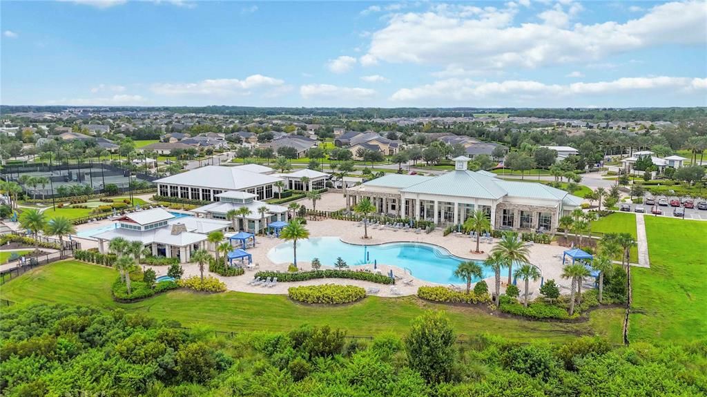 出租: $2,400 (3 贝兹, 3 浴室, 1982 平方英尺)