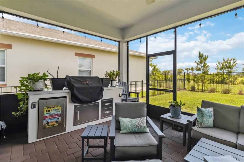 出租: $2,400 (3 贝兹, 3 浴室, 1982 平方英尺)