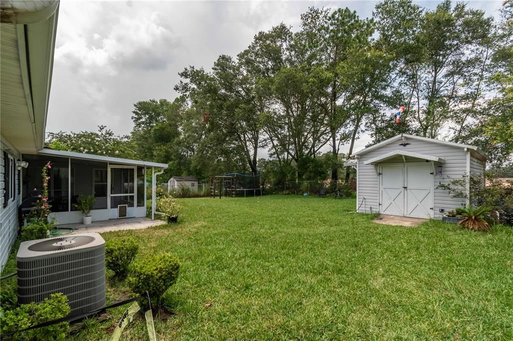 Active With Contract: $230,000 (2 beds, 2 baths, 1218 Square Feet)