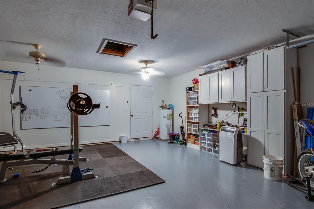 Active With Contract: $230,000 (2 beds, 2 baths, 1218 Square Feet)