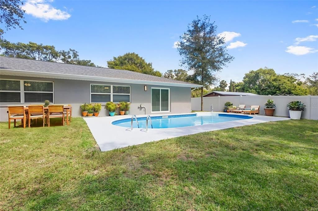 En Venta: $514,001 (4 camas, 2 baños, 1949 Pies cuadrados)