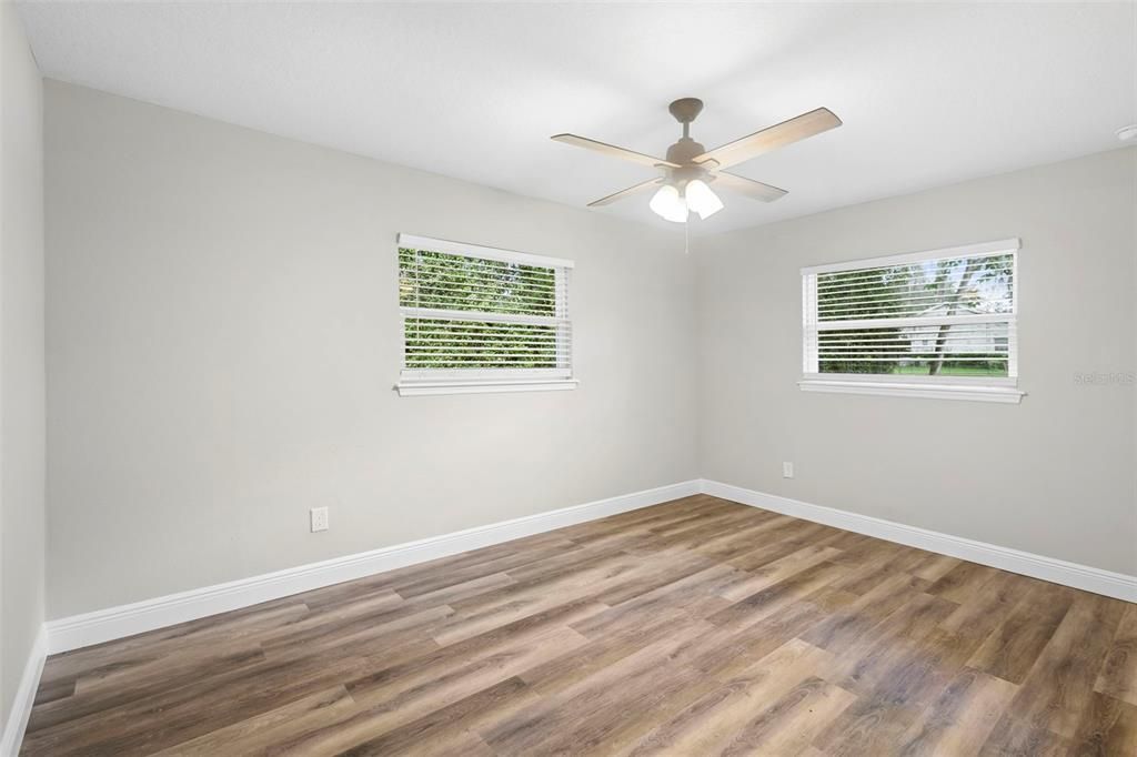 En Venta: $514,001 (4 camas, 2 baños, 1949 Pies cuadrados)