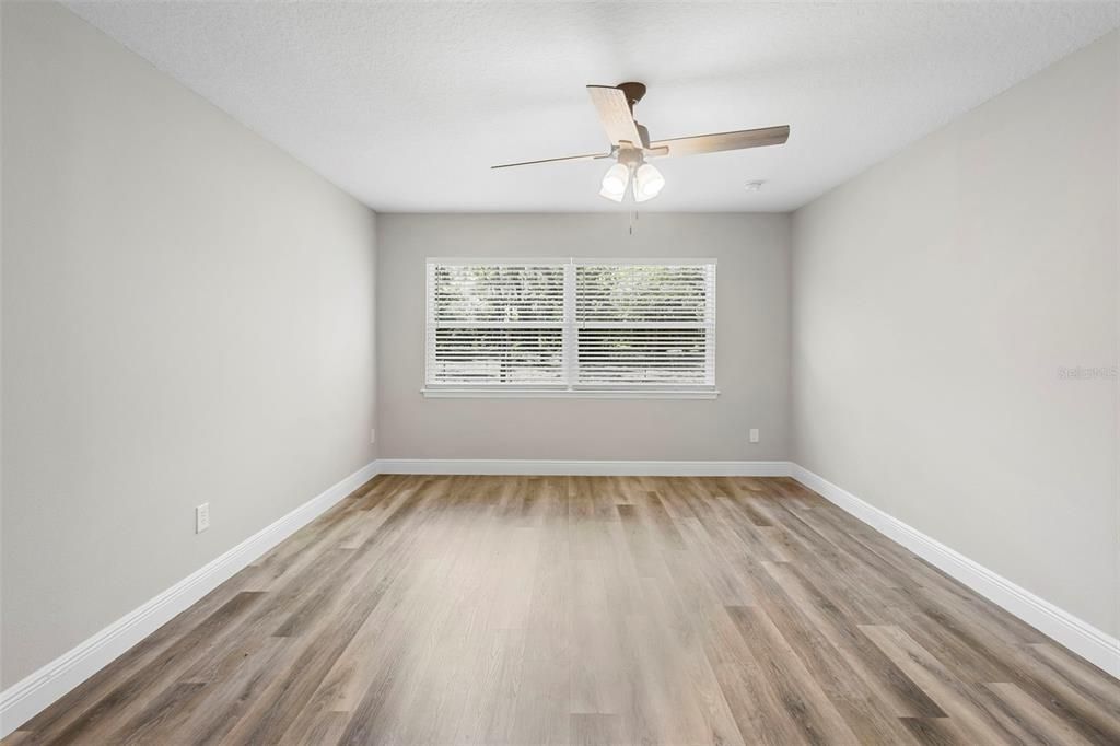 En Venta: $514,001 (4 camas, 2 baños, 1949 Pies cuadrados)