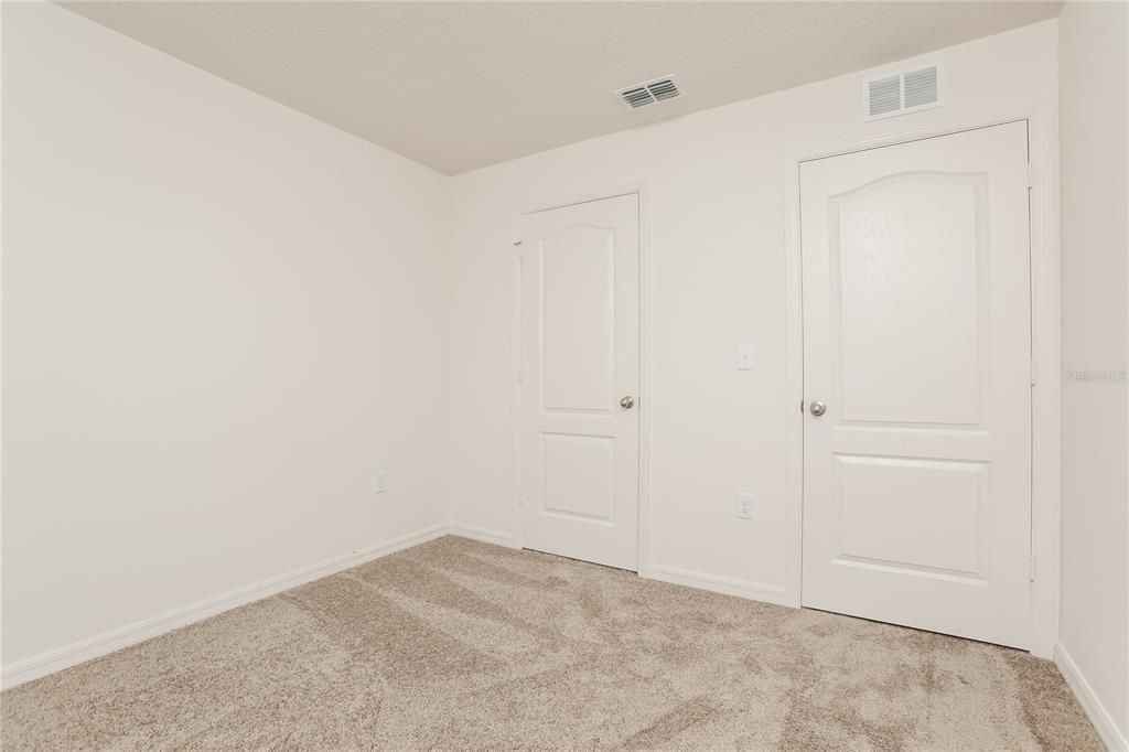 В аренду: $2,075 (5 спален, 3 ванн, 1984 Квадратных фут)