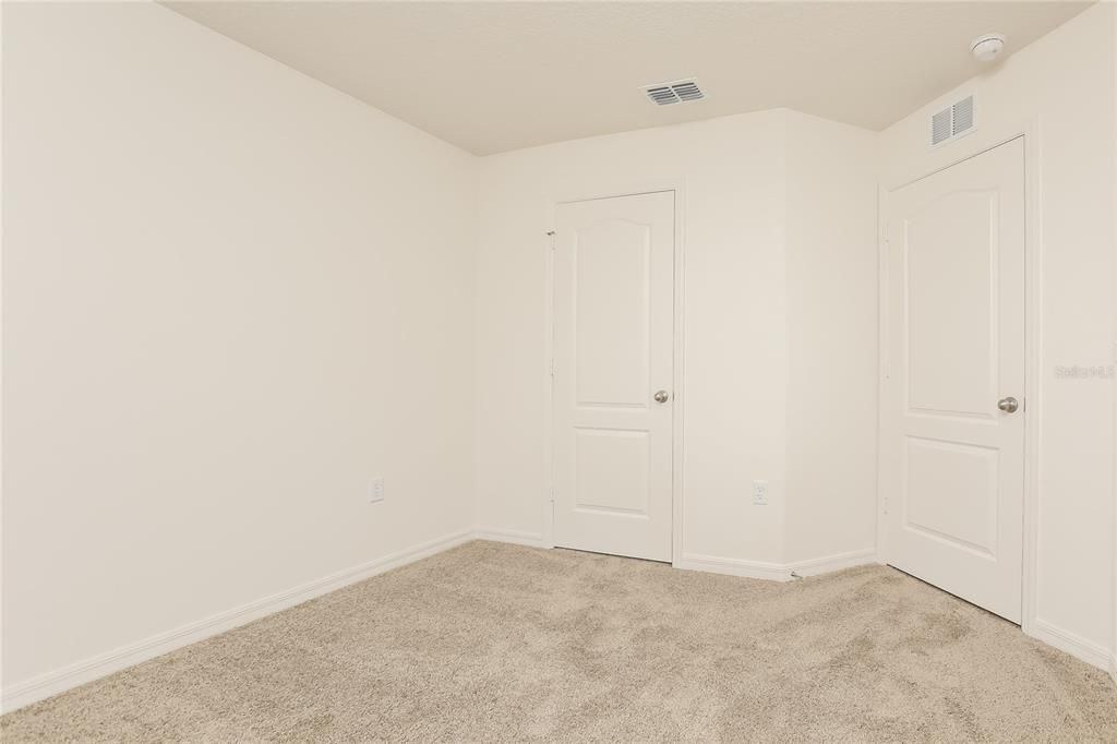 В аренду: $2,075 (5 спален, 3 ванн, 1984 Квадратных фут)