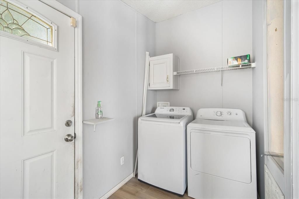 En Venta: $255,000 (3 camas, 2 baños, 1620 Pies cuadrados)