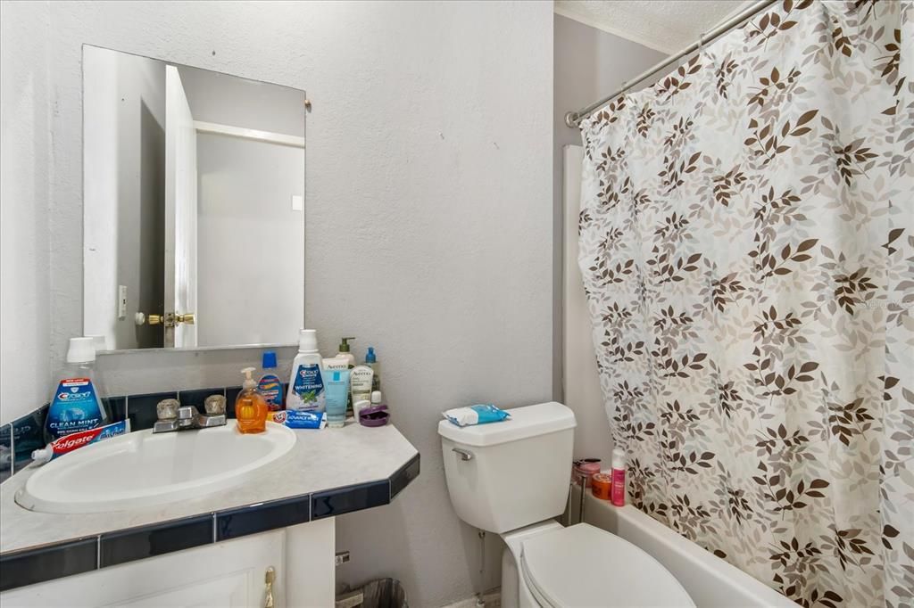 En Venta: $255,000 (3 camas, 2 baños, 1620 Pies cuadrados)