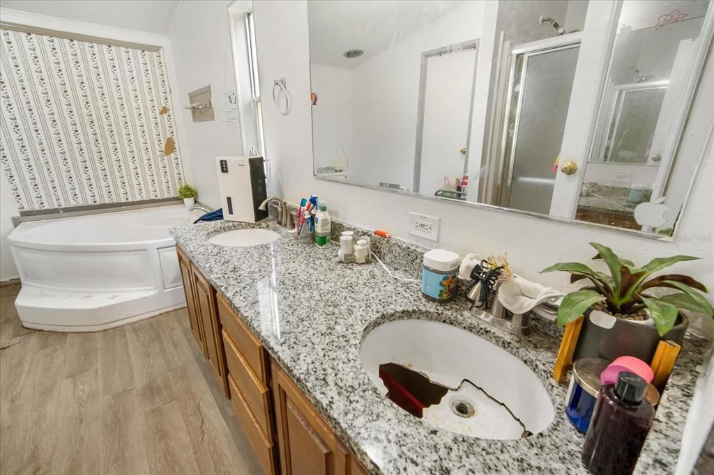 En Venta: $255,000 (3 camas, 2 baños, 1620 Pies cuadrados)