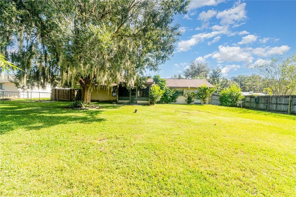 For Sale: $230,000 (3 beds, 2 baths, 1426 Square Feet)