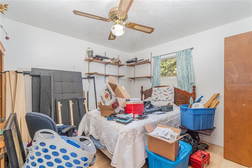 For Sale: $230,000 (3 beds, 2 baths, 1426 Square Feet)