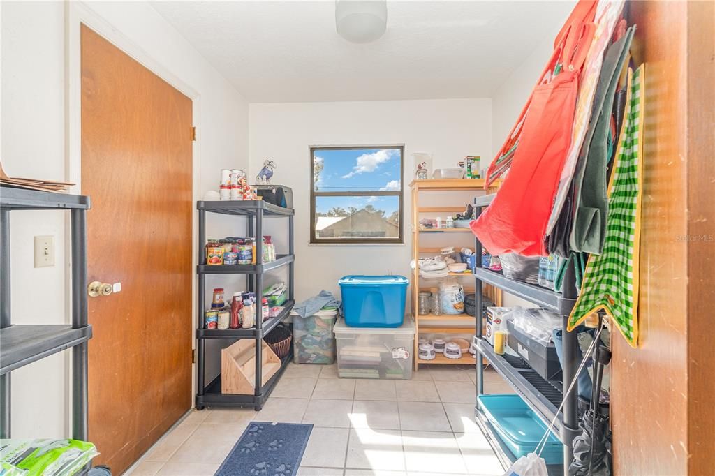 For Sale: $230,000 (3 beds, 2 baths, 1426 Square Feet)