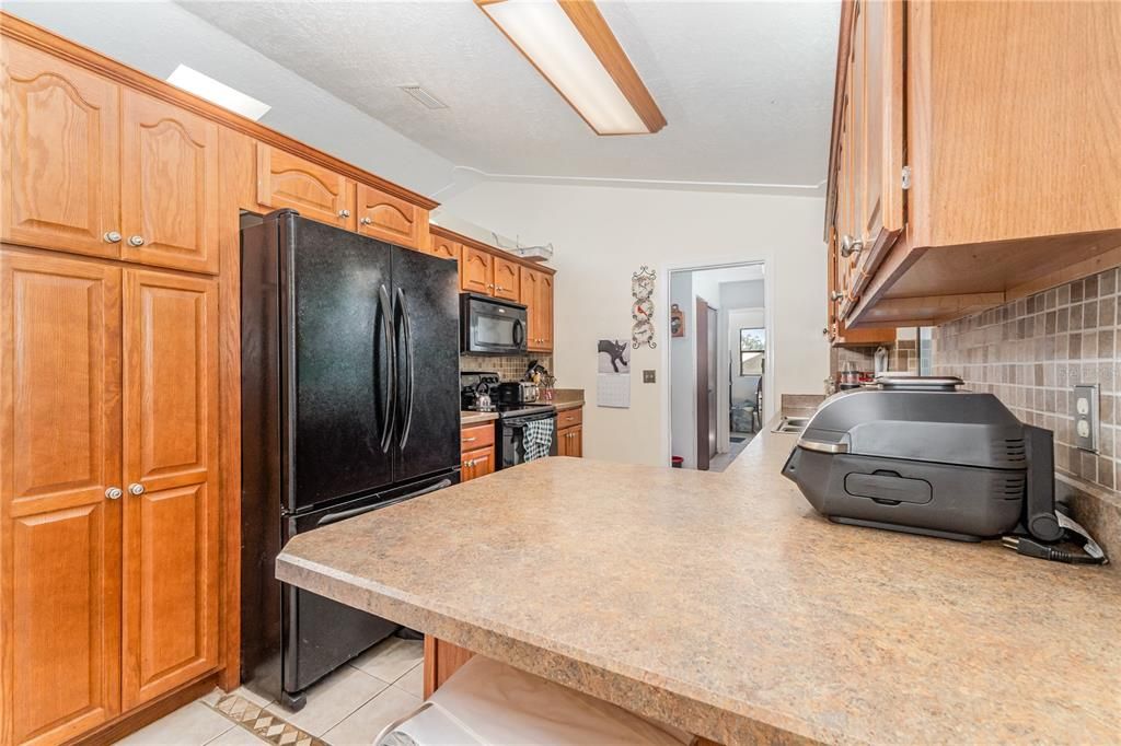 For Sale: $230,000 (3 beds, 2 baths, 1426 Square Feet)