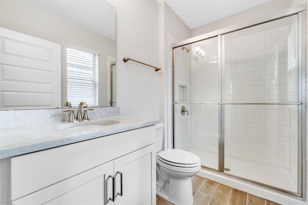 Active With Contract: $867,656 (5 beds, 4 baths, 3225 Square Feet)