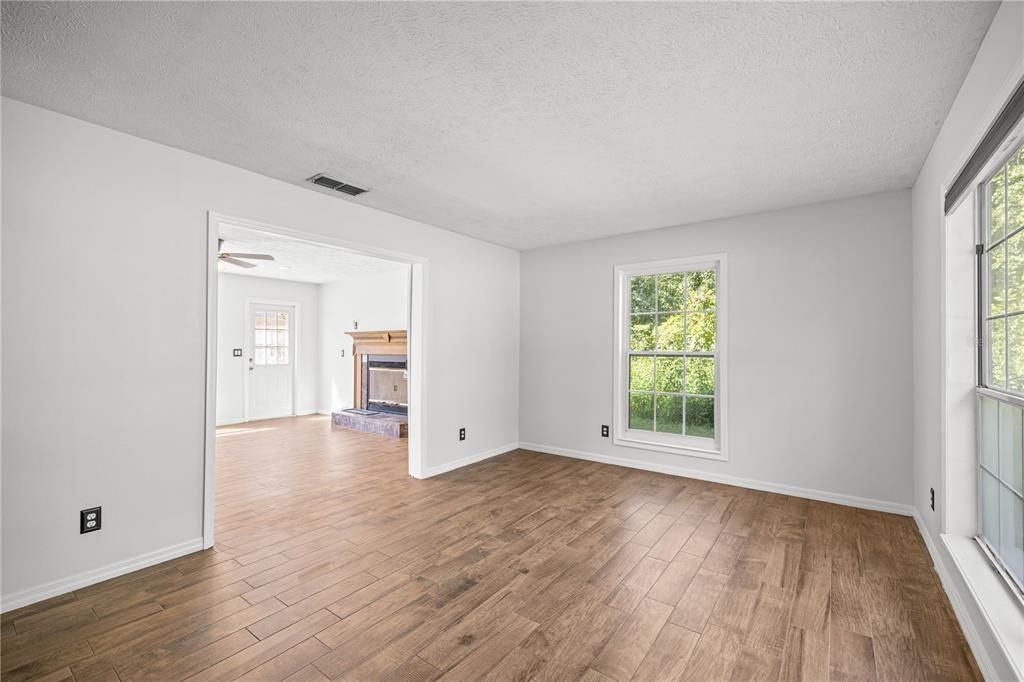 На продажу: $725,000 (4 спален, 3 ванн, 2576 Квадратных фут)