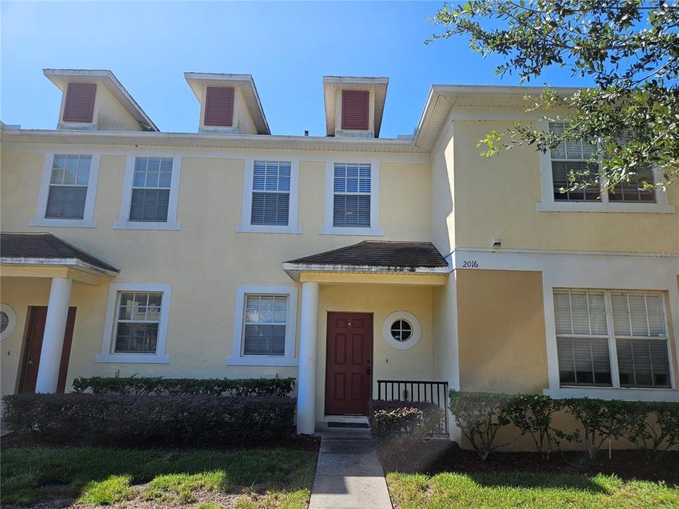 Vendido Recientemente: $185,000 (2 camas, 2 baños, 1152 Pies cuadrados)