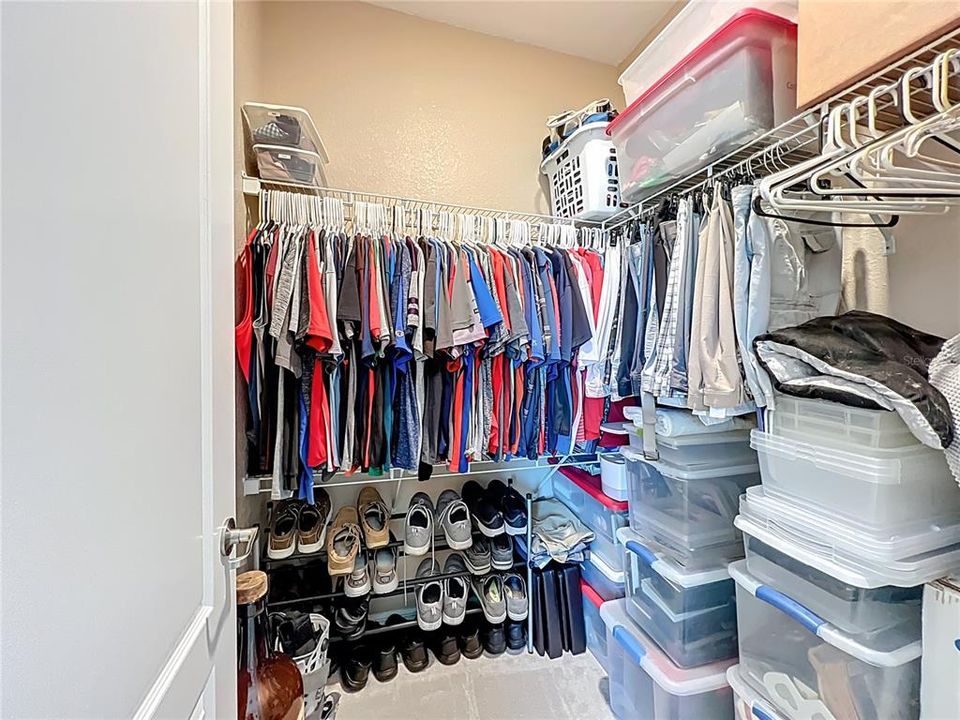 Activo con contrato: $350,000 (4 camas, 3 baños, 2035 Pies cuadrados)