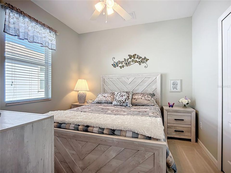 Activo con contrato: $350,000 (4 camas, 3 baños, 2035 Pies cuadrados)