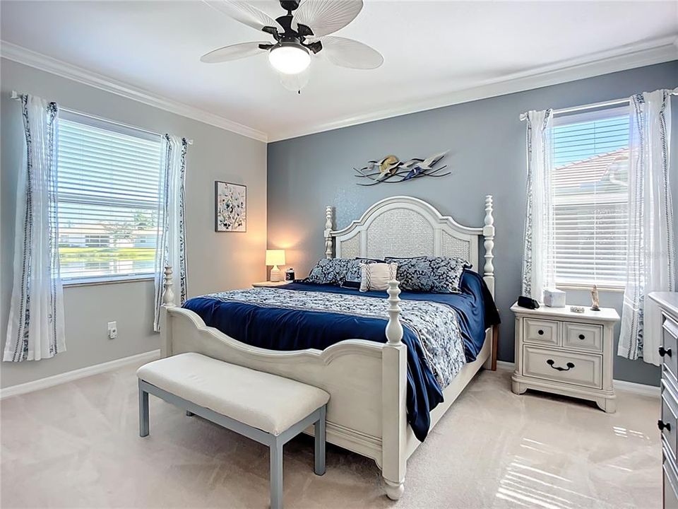 Activo con contrato: $350,000 (4 camas, 3 baños, 2035 Pies cuadrados)