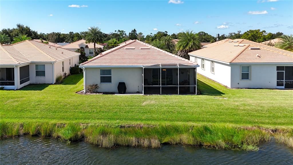 Activo con contrato: $350,000 (4 camas, 3 baños, 2035 Pies cuadrados)