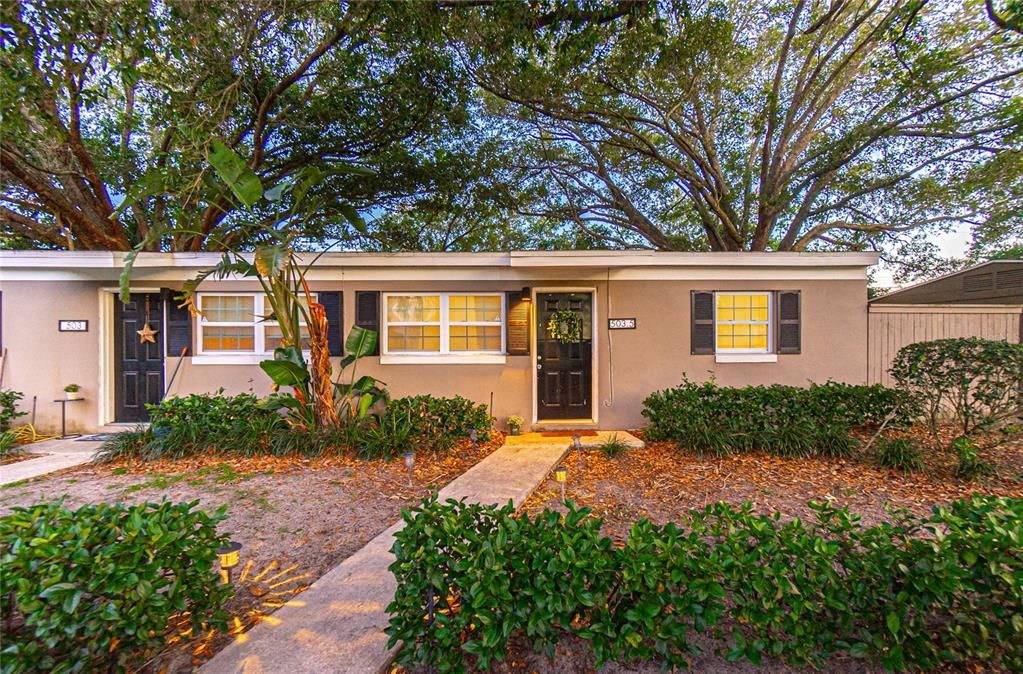 Active With Contract: $1,745 (2 beds, 1 baths, 780 Square Feet)