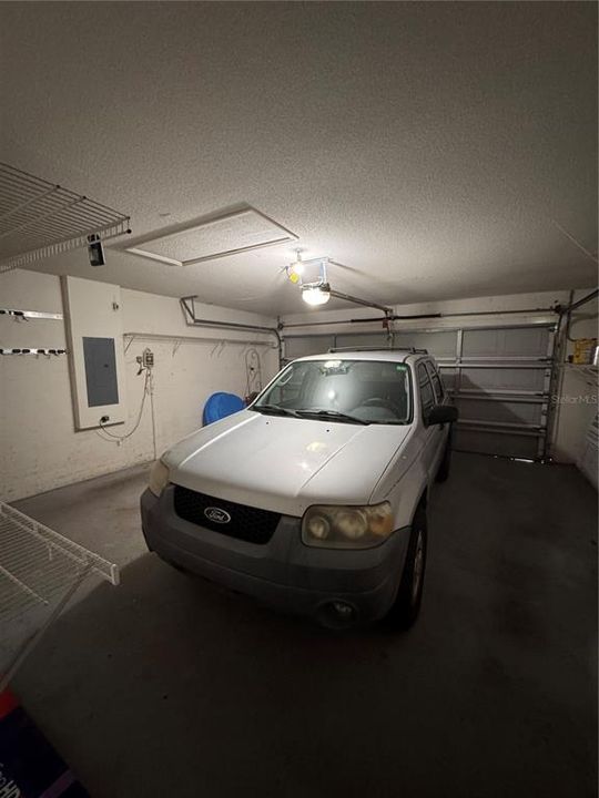 Activo con contrato: $350,000 (4 camas, 2 baños, 1754 Pies cuadrados)