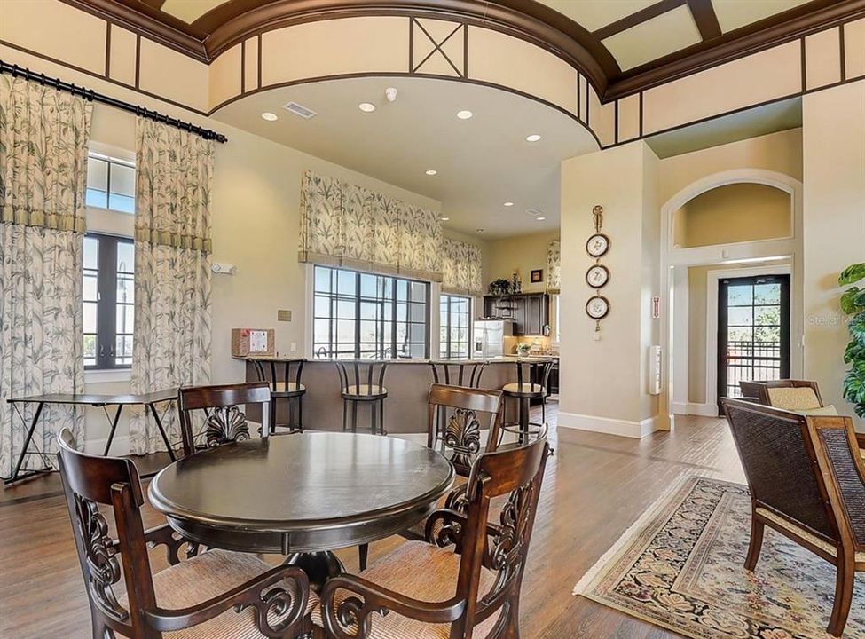 待售: $130,000 (0.38 acres)