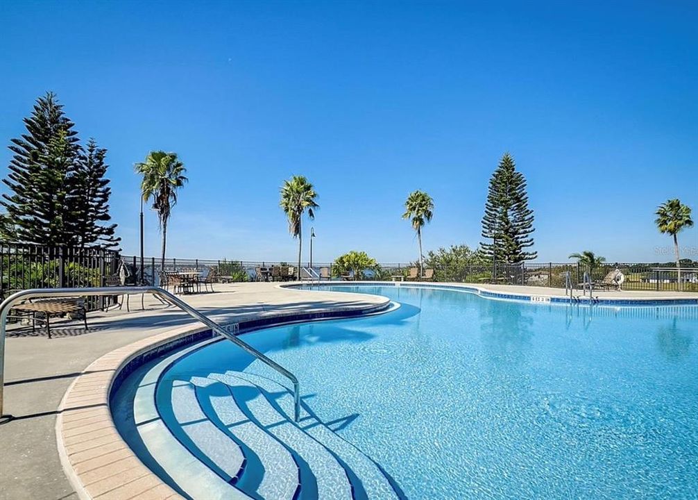 待售: $130,000 (0.38 acres)